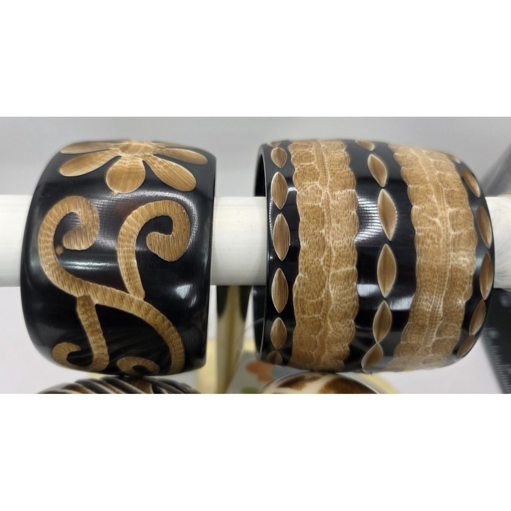 Antika Collection 4 Safari Themed Bangles Bracelets Carved Browns Boho Chunk New - Picture 4 of 8